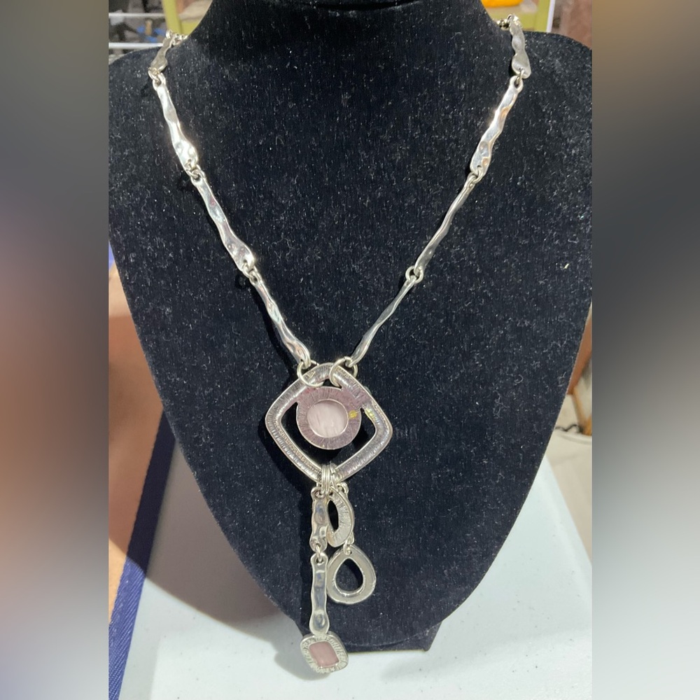 Elegant Silver Pendant Necklace - Picture 2 of 4